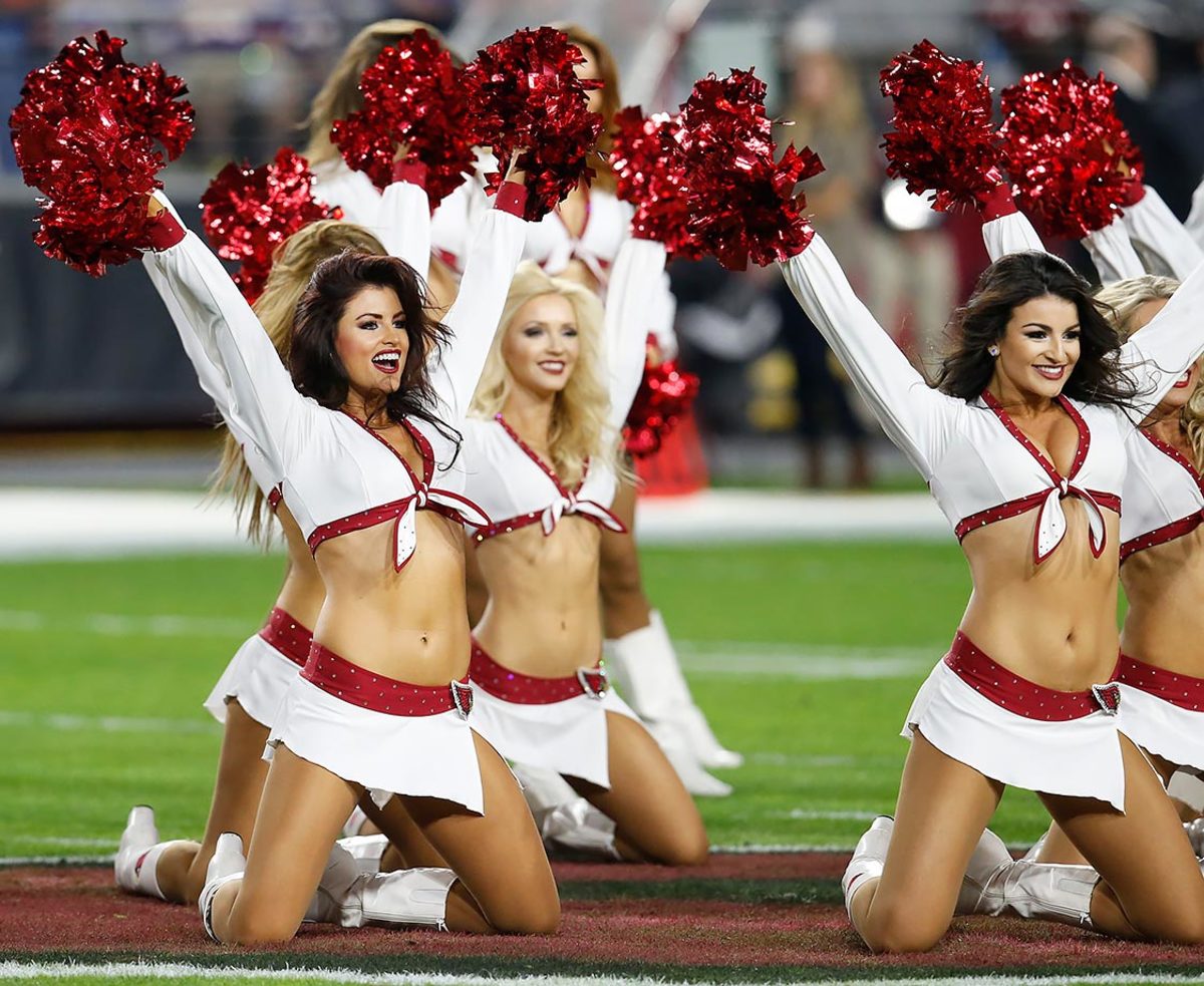 Arizona-Cardinals-cheerleaders-AP_99642110863.jpg