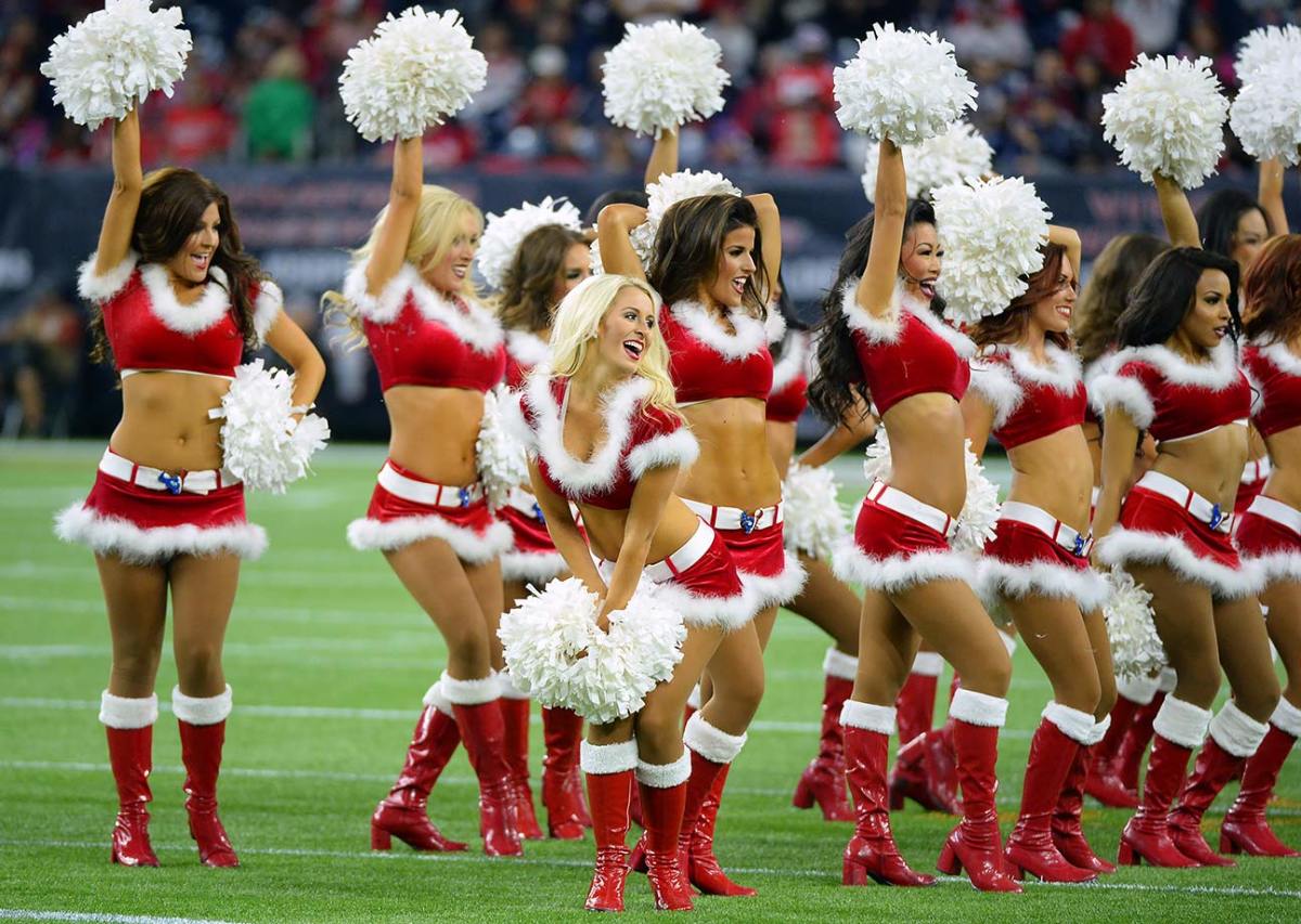 Houston-Texans-cheerleaders-AP_790997009494.jpg