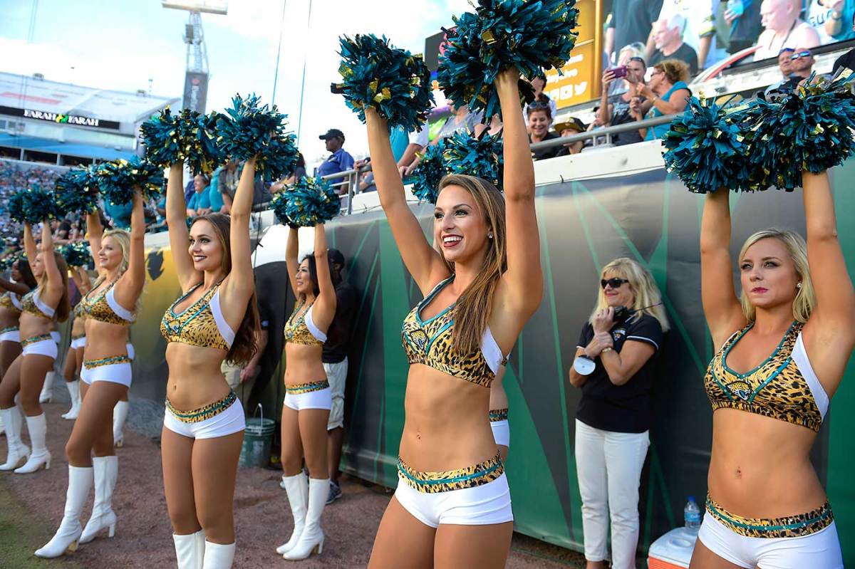 Jacksonville-Jaguars-ROAR-cheerleaders-AP_784494714701.jpg