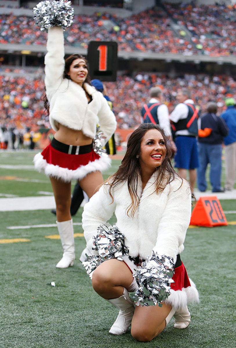 Cincinnati-Bengals-Ben-Gals-cheerleaders-AP_403722057015.jpg