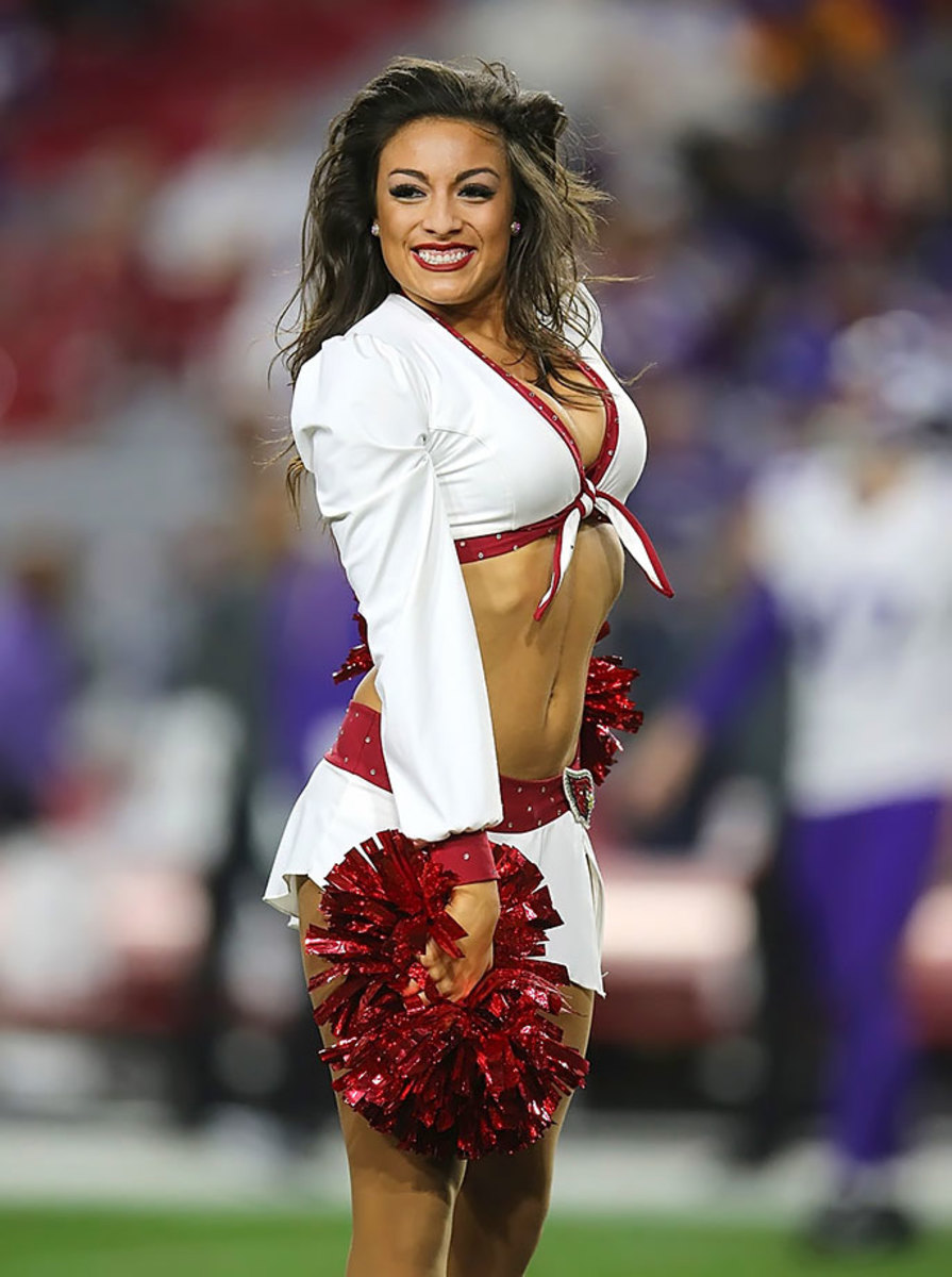 Arizona-Cardinals-cheerleaders-XYP_4754.jpg