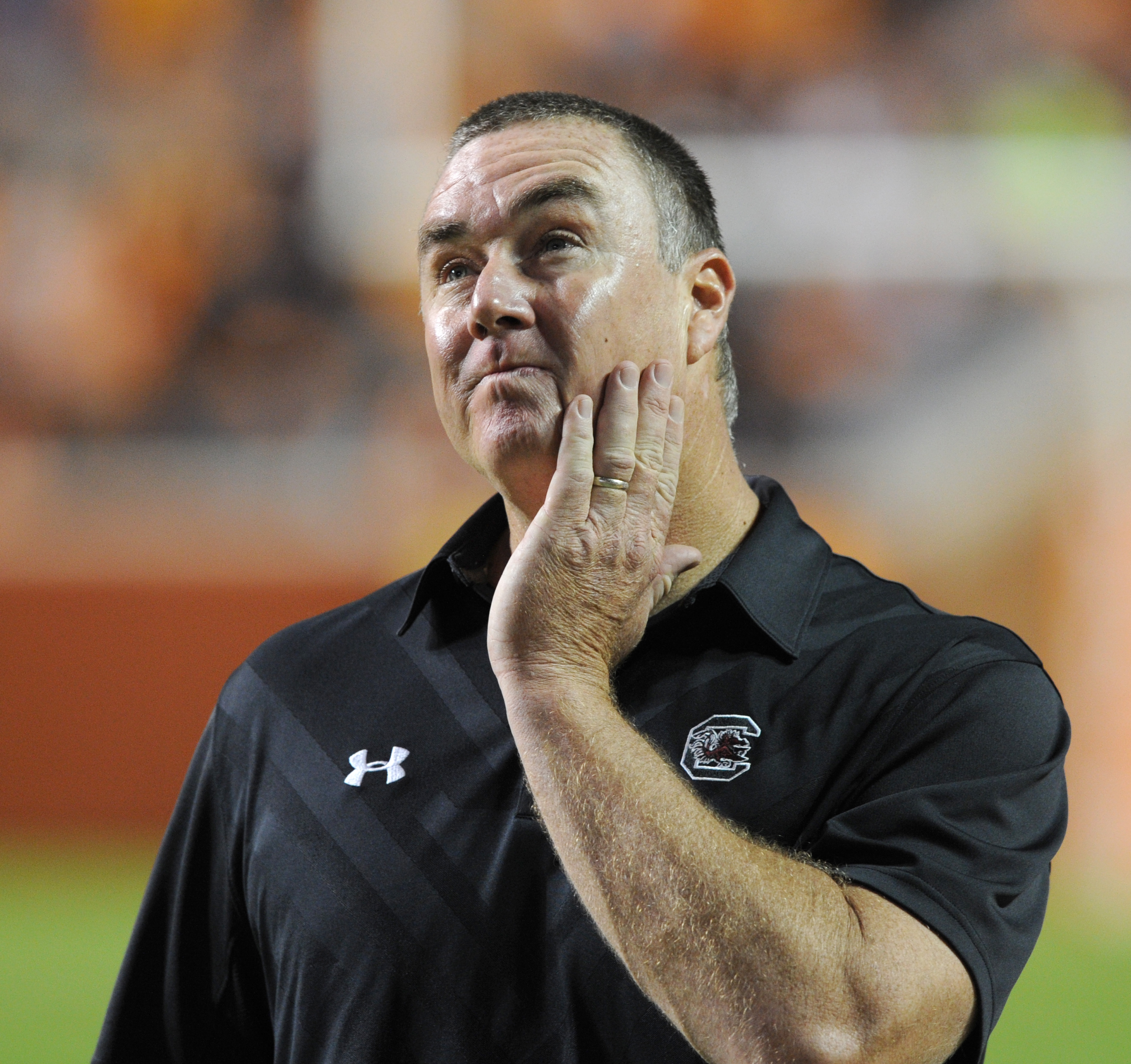 South Carolina's Shawn Elliott struggles with interim role Sports