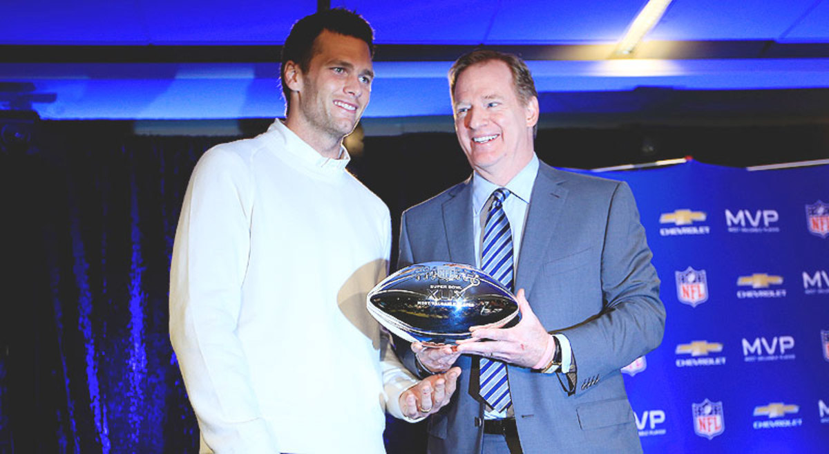 Will NFL commissioner Roger Goodell punish Patriots QB Tom Brady for Deflategate? (Jamie Squire/Getty Images)