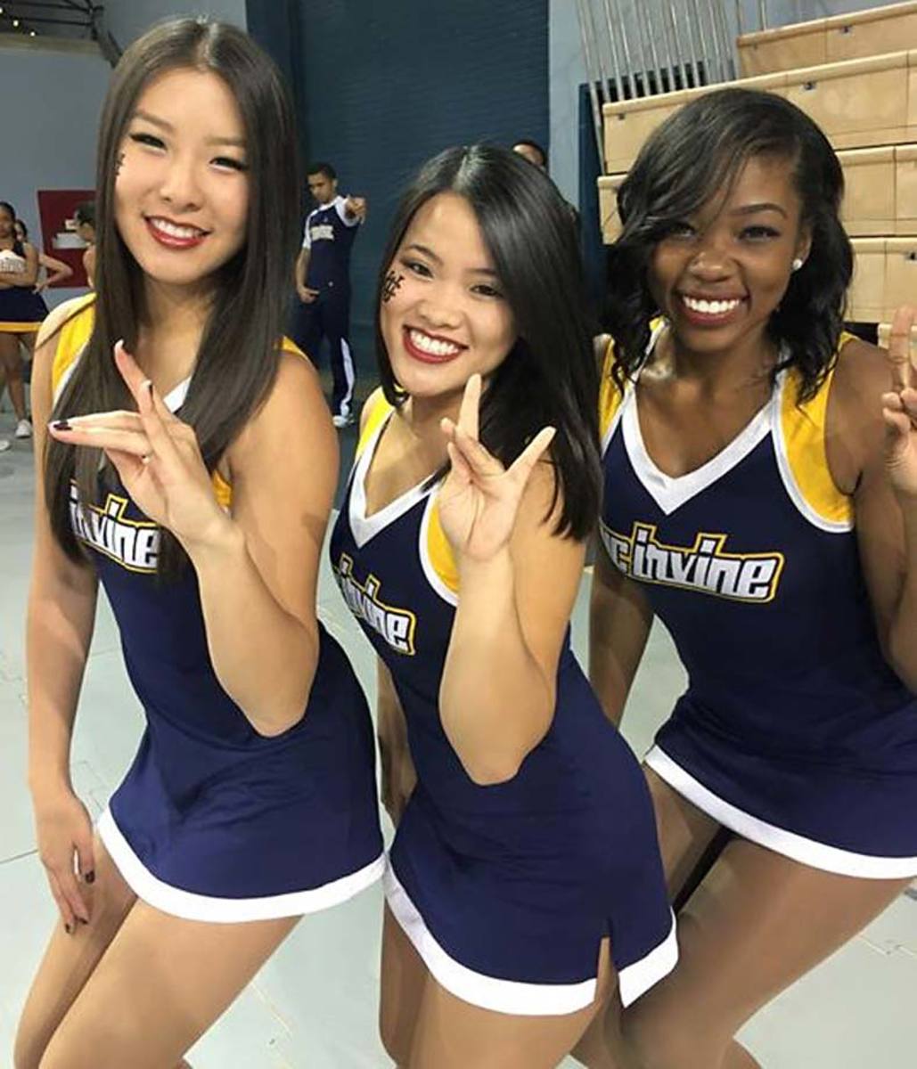 UC-Irvine-cheerleaders.jpg