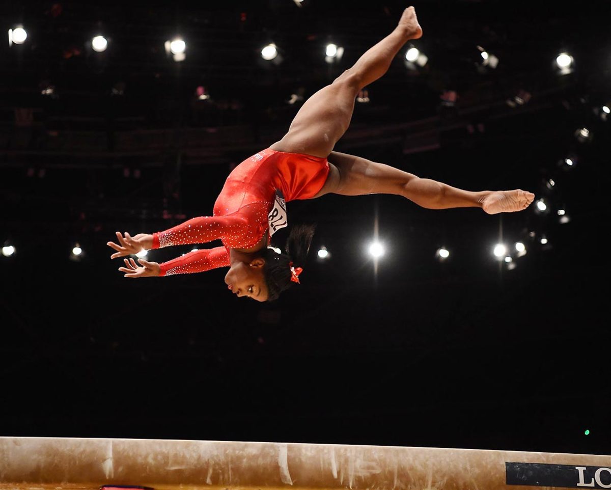 Simone-Biles-X16008_TK3_0436.jpg