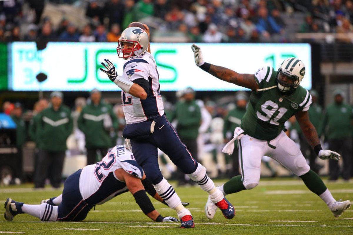 The Jets held Brady to under 200 passing yards in the narrow Week 16 loss. (Al Tielemans/Sports Illustrated/The MMQB