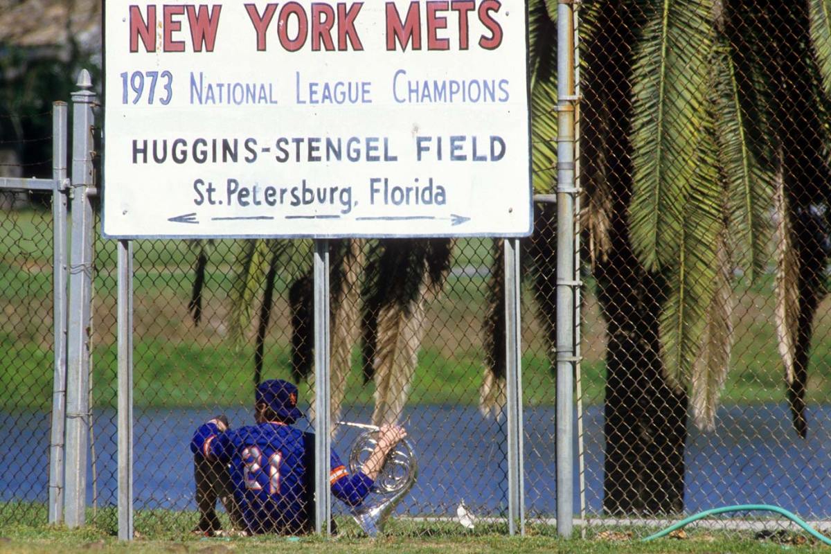 Sidd Finch April Fools' article: 1985 New York Mets prospect - Sports  Illustrated