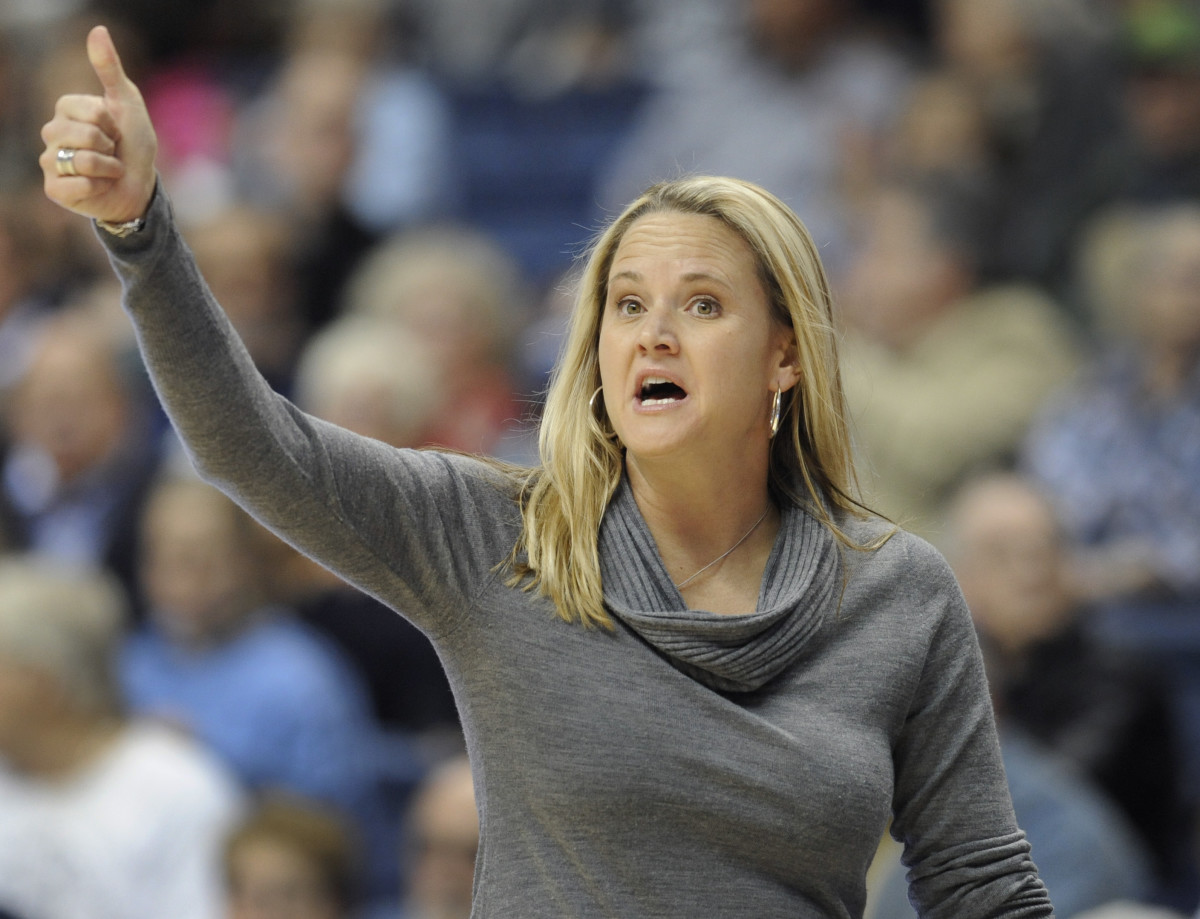 Utah taps Lynne Roberts to lead women's basketball program Sports