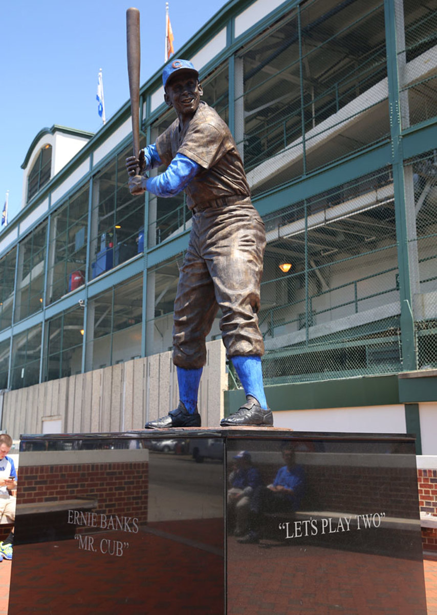 2013-Ernie-Banks-statue-op44-105401.jpg