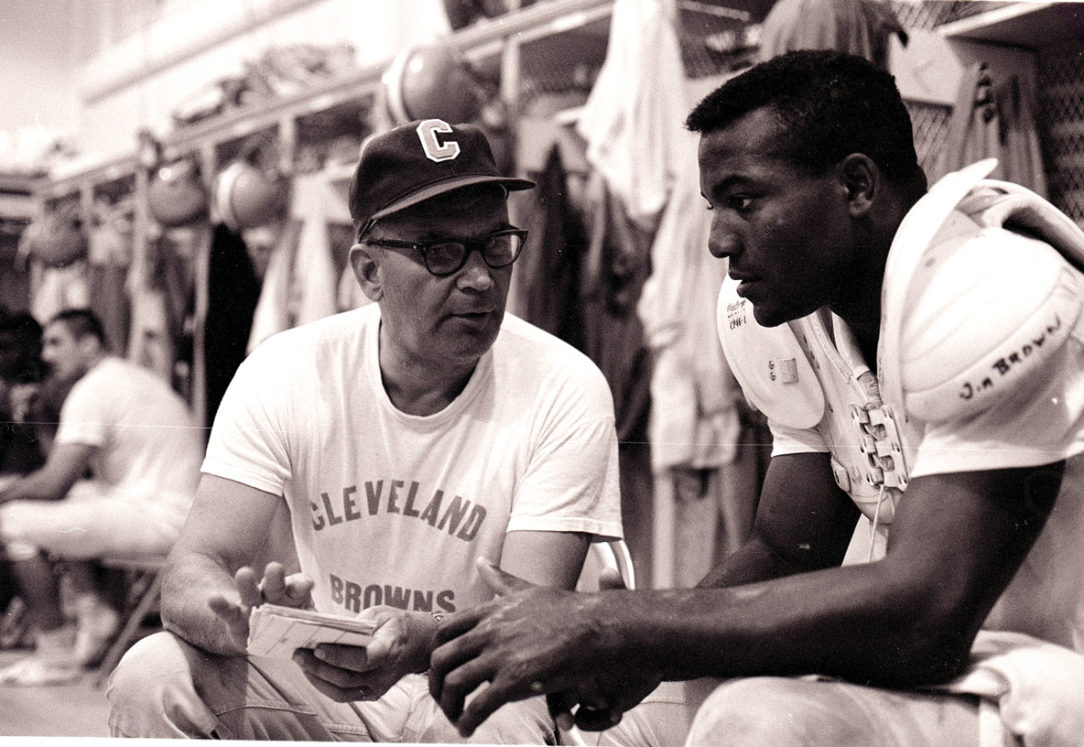 Jim Brown and coach Blanton Collier, 1963. (Photo: James Drake/SI)