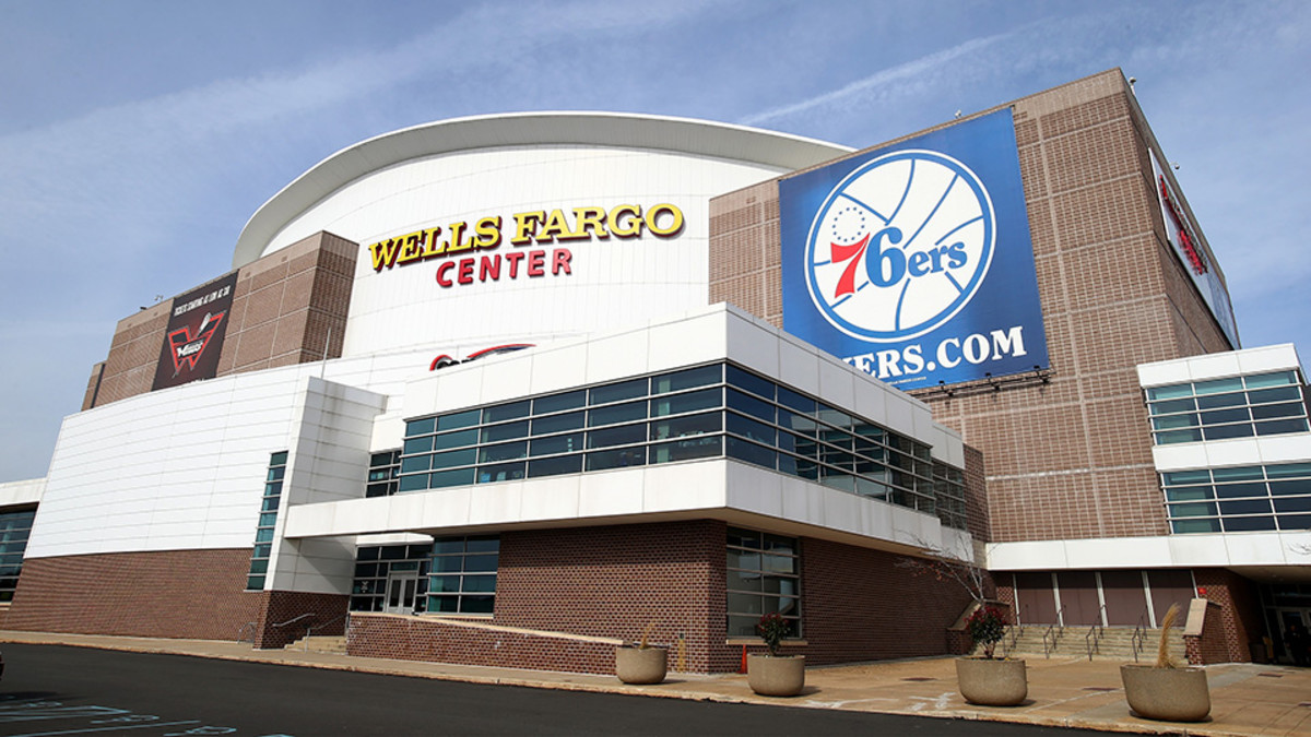 Philadelphia 76ers' Wells Fargo dispute on court logo (photo