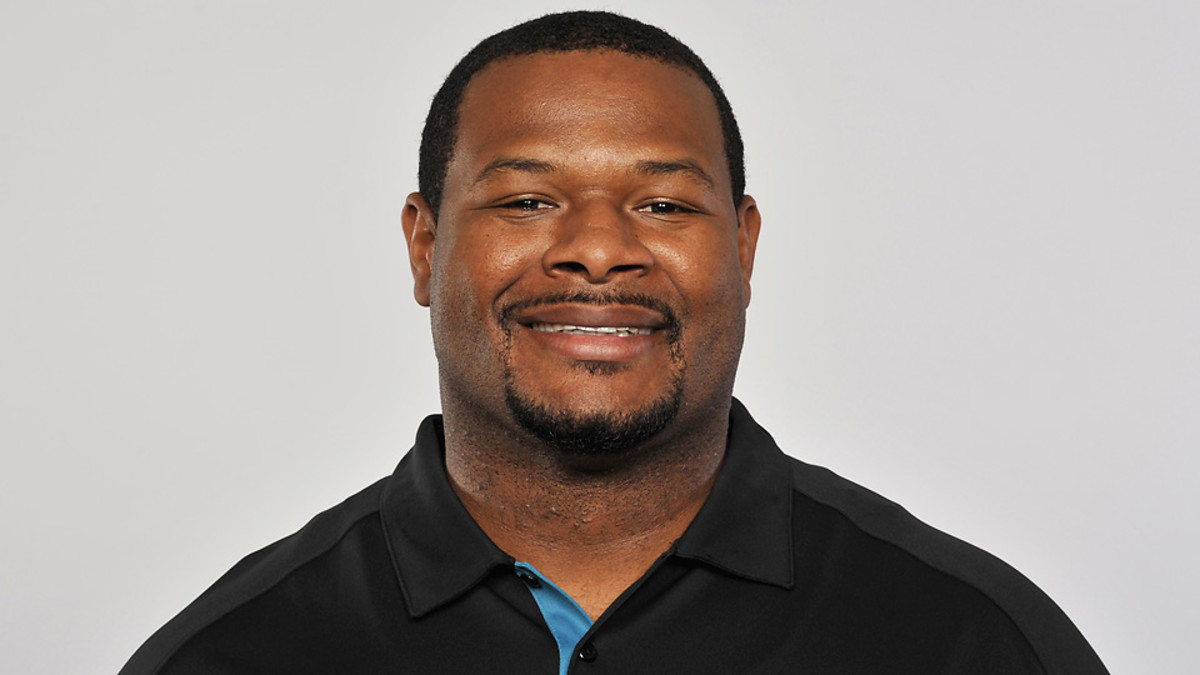 Jaguars assistant DL coach Paul Spicer joining Buccaneers in same role