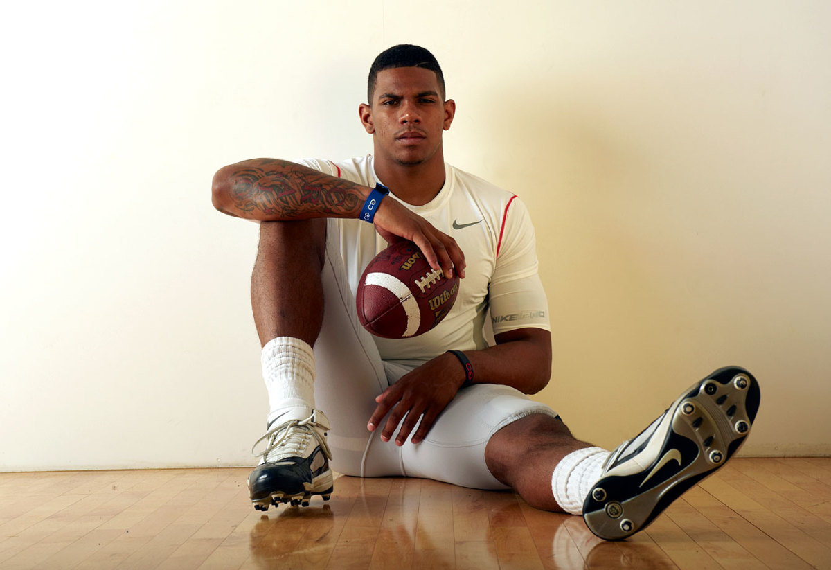 Terrelle-Pryor-opoe-60467.jpg