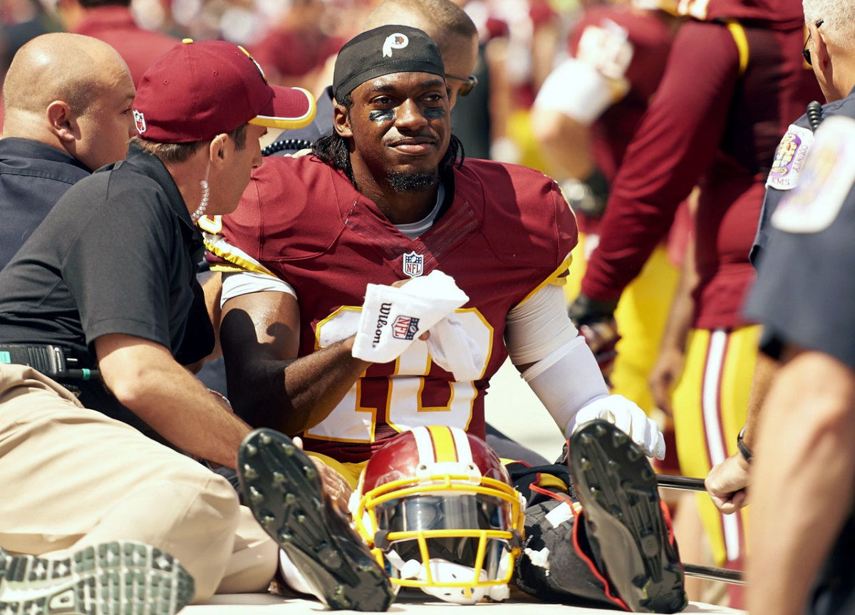 Robert-Griffin-III-X158643_TK1_040_0.jpg