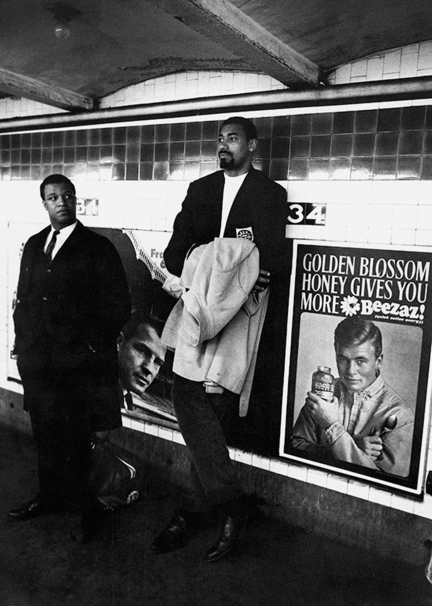 1966-Wilt-Chamberlain-subway.jpg