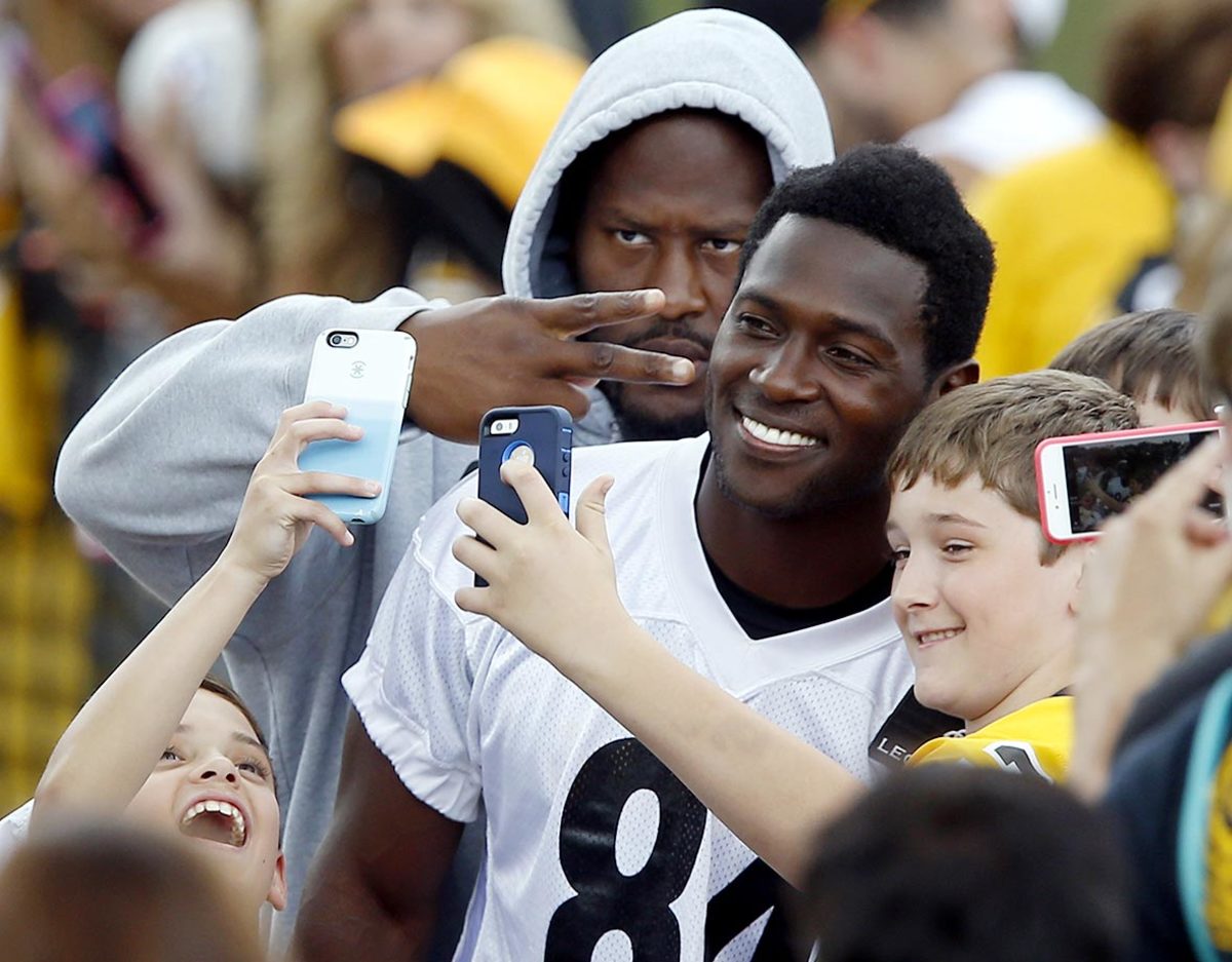 Antonio-Brown-8696c9229-0.jpg