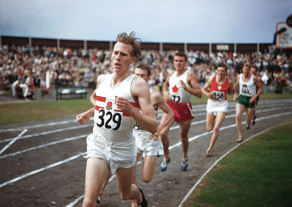 45-roger-bannister-1954-fs.jpg