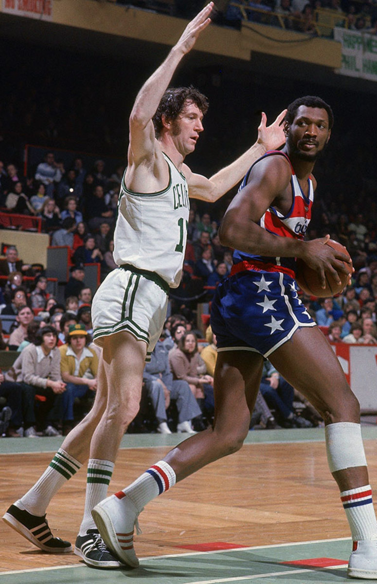 1974-Elvin-Hayes-001351290.jpg