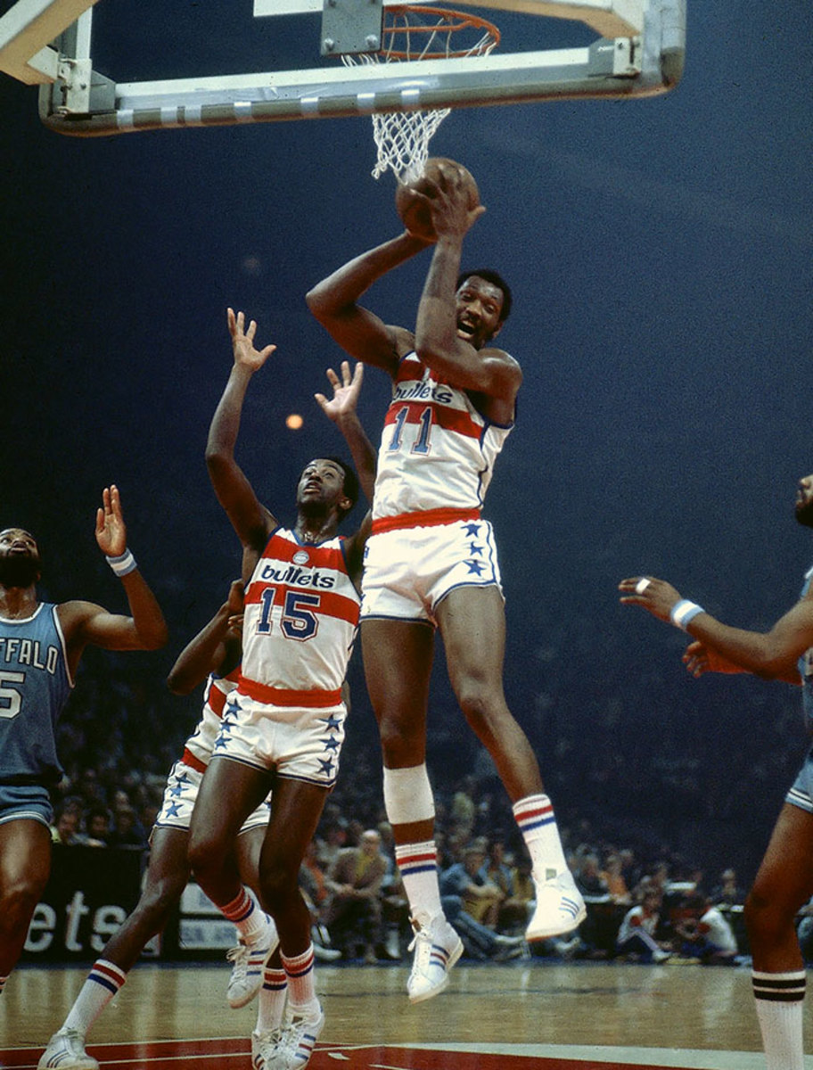 1975-Elvin-Hayes-001299281.jpg