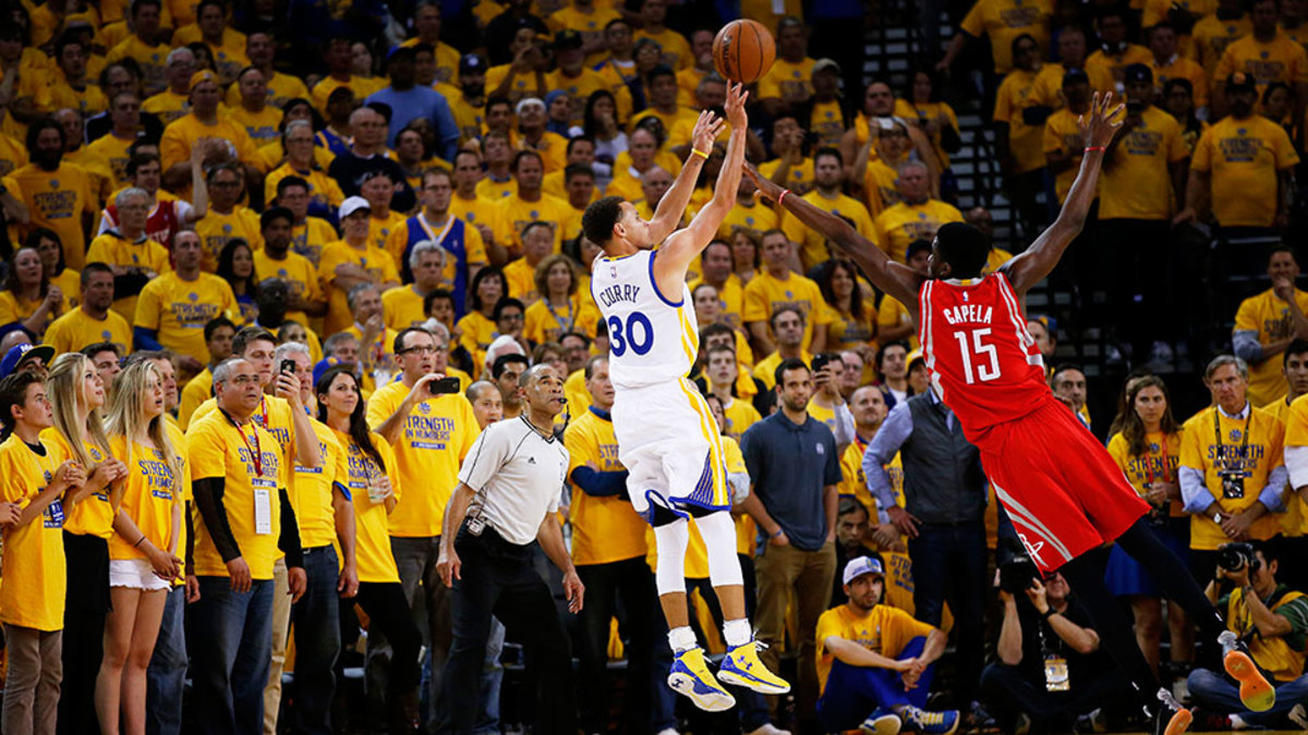 Video Warriors Stephen Curry hits buzzer beater vs