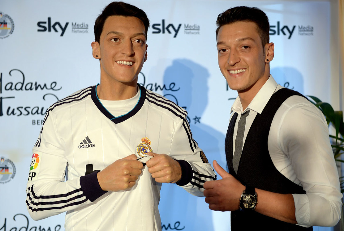 mesut-oezil-wax-figure.jpg