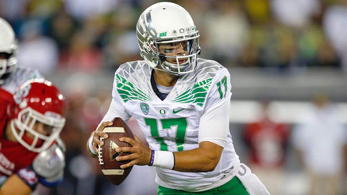 Life behind Marcus Mariota The key role of Oregon backup QB Jeff