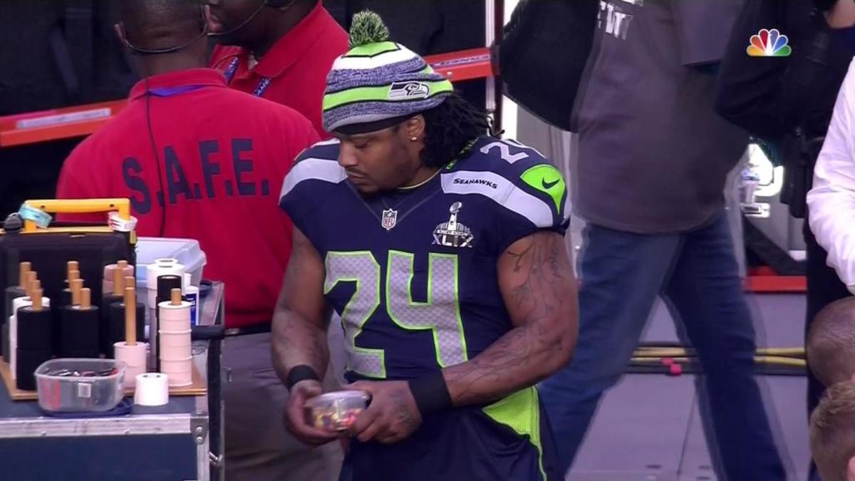 Super Bowl 2015 Marshawn Lynch ate Skittles before kickoff Sports