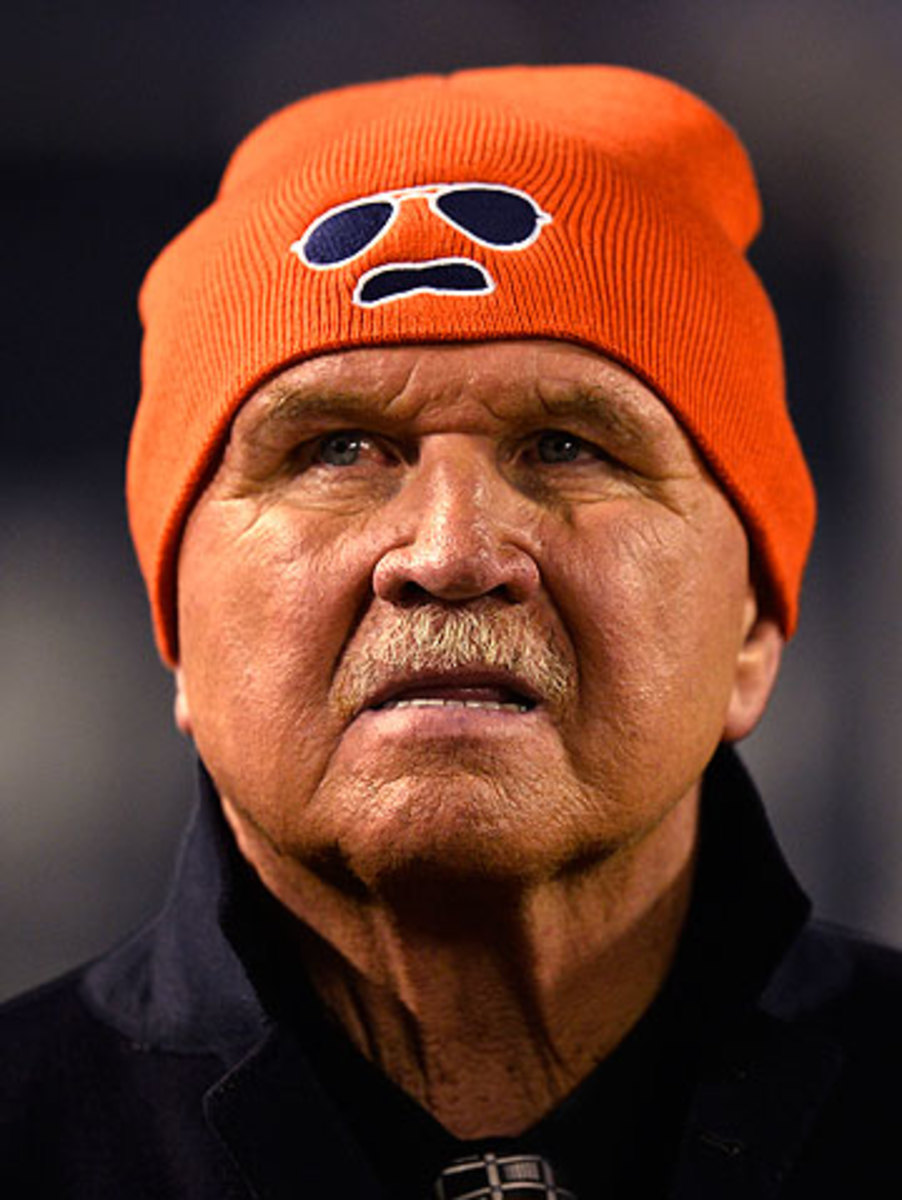 Ditka (Brian D. Kersey/Getty Images)