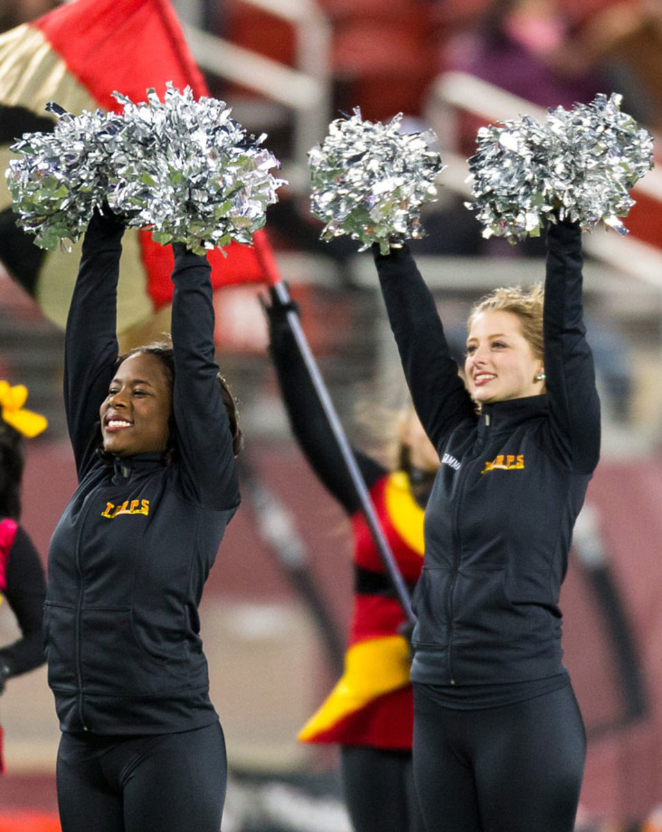 Foster-Farms-Bowl-Maryland-cheerleaders-CDT20141230057_maryland_at_Stanford2.jpg