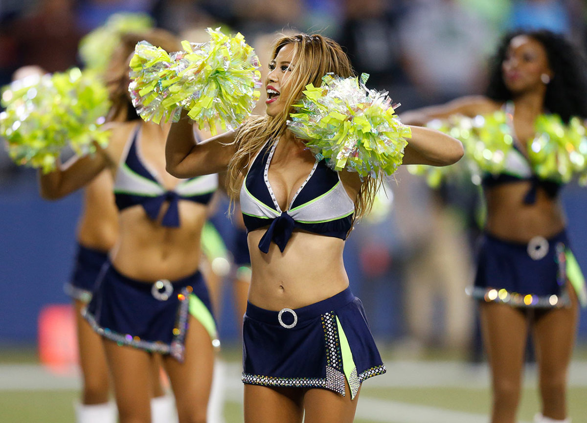 Seattle-Seahawks-Sea-Gals-cheerleaders-AP_468114750368.jpg