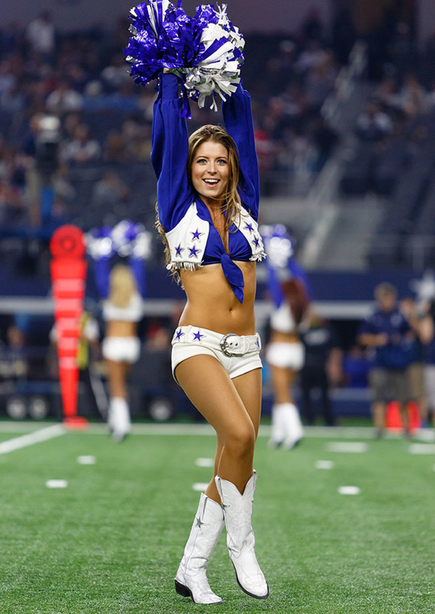 Dallas-Cowboys-cheerleaders-CEY1509031811_Texans_AT_Cowboys.jpg
