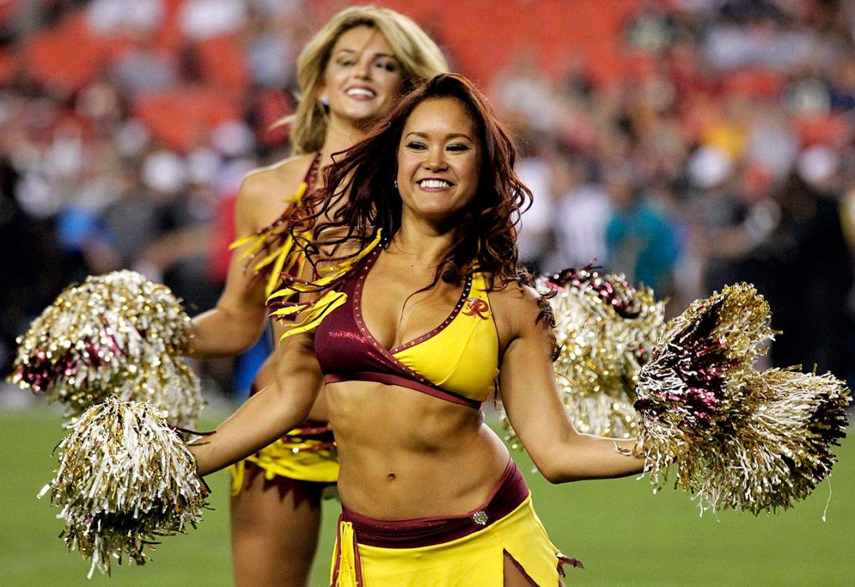 Washington-Redskins-cheerleaders-AP_964887648586.jpg