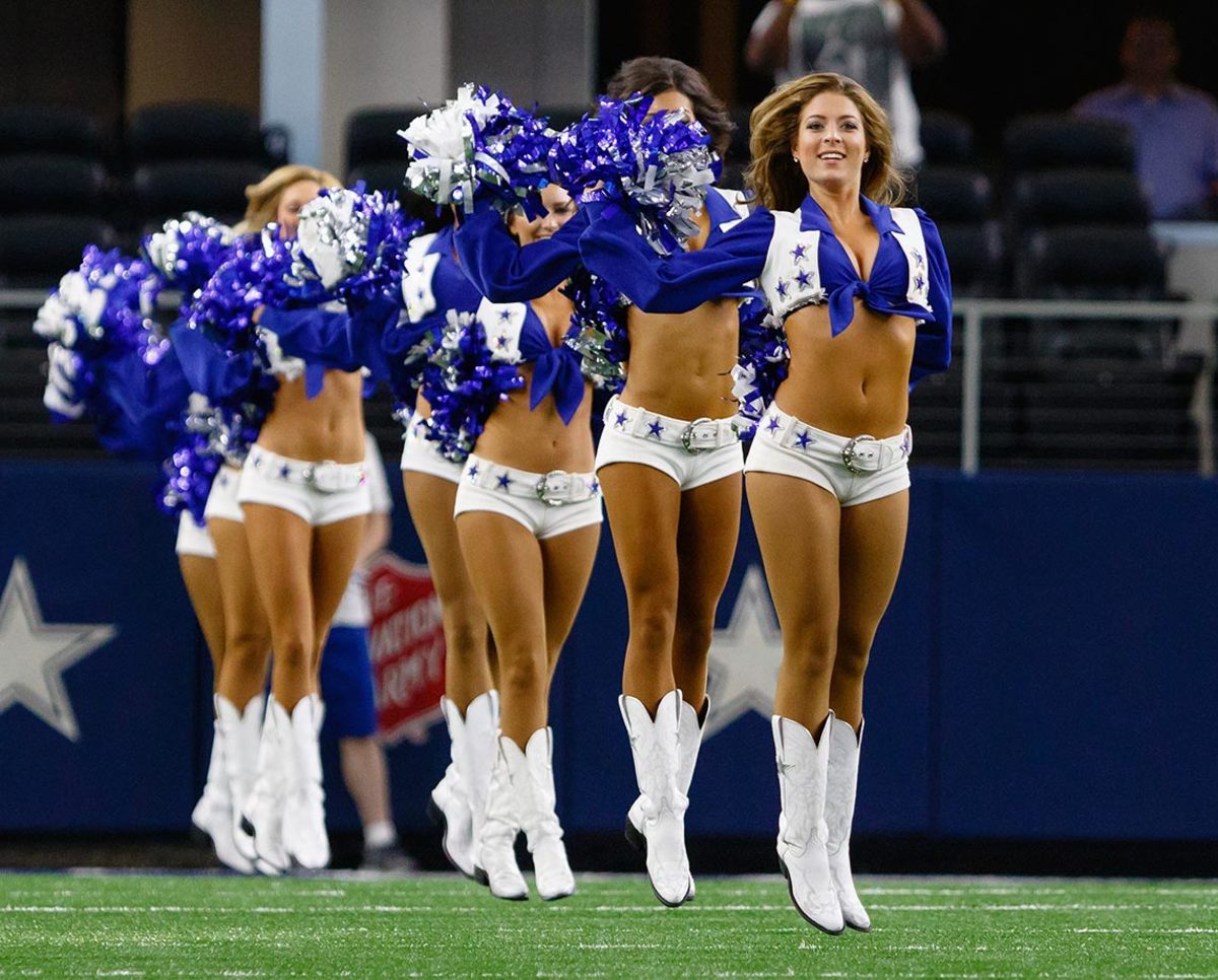Dallas-Cowboys-cheerleaders-CEY150903699_Texans_AT_Cowboys.jpg