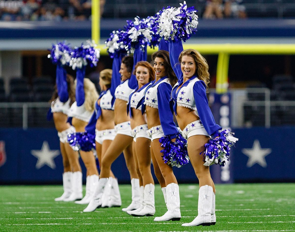 Dallas-Cowboys-cheerleaders-CEY150903731_Texans_AT_Cowboys.jpg