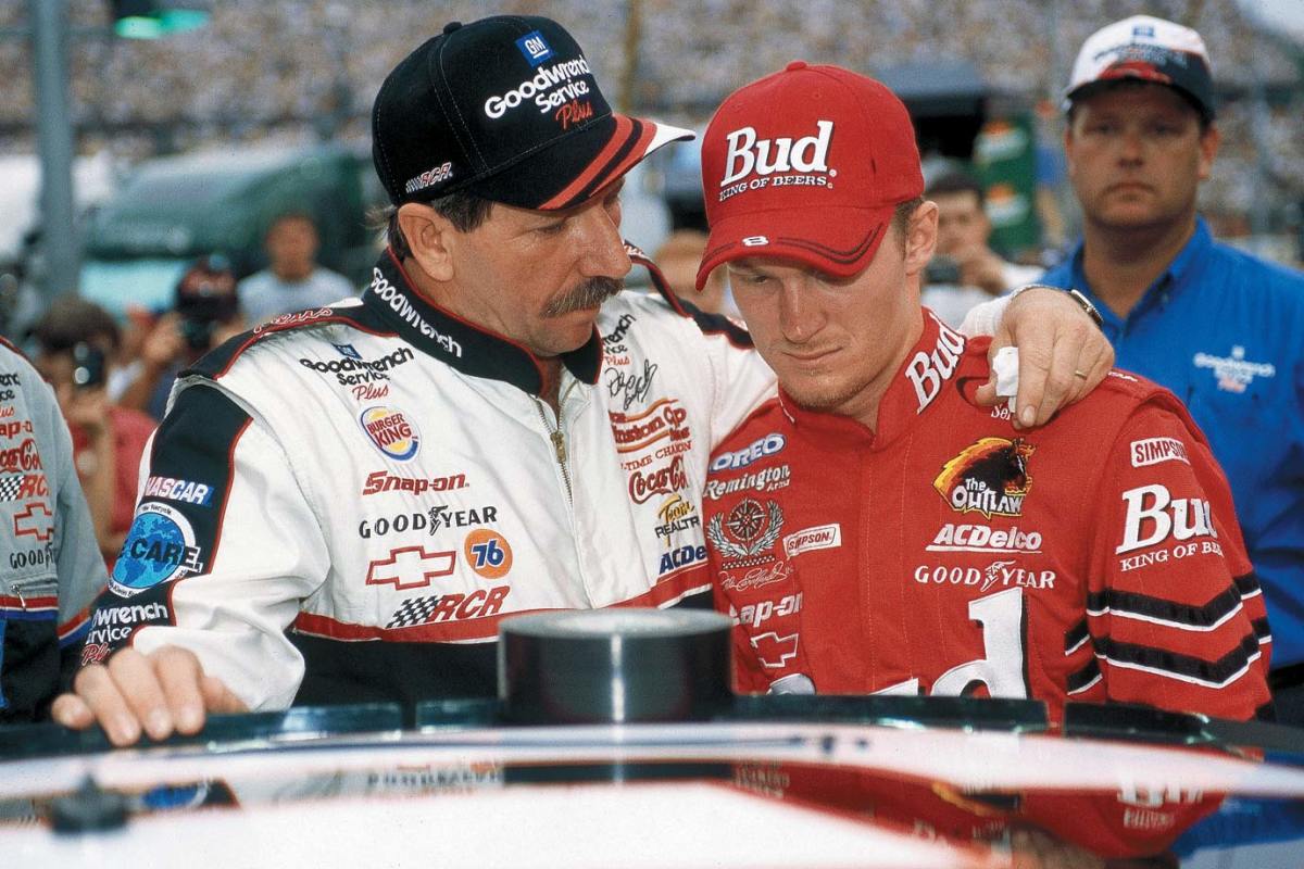 2000-Dale-Earnhardt-Sr-Jr-001226397.jpg
