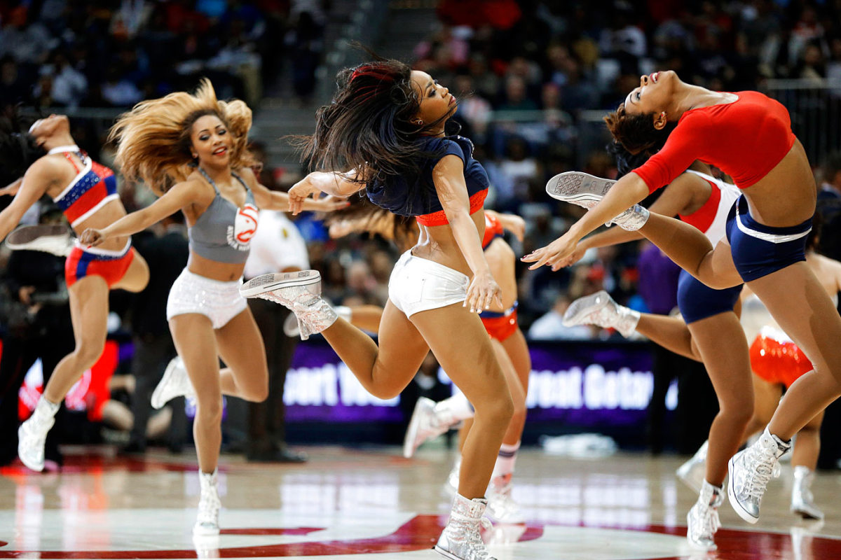 Atlanta-Hawks-Cheerleaders-f6f32e11b0124118a710caa9b6673082-0.jpg