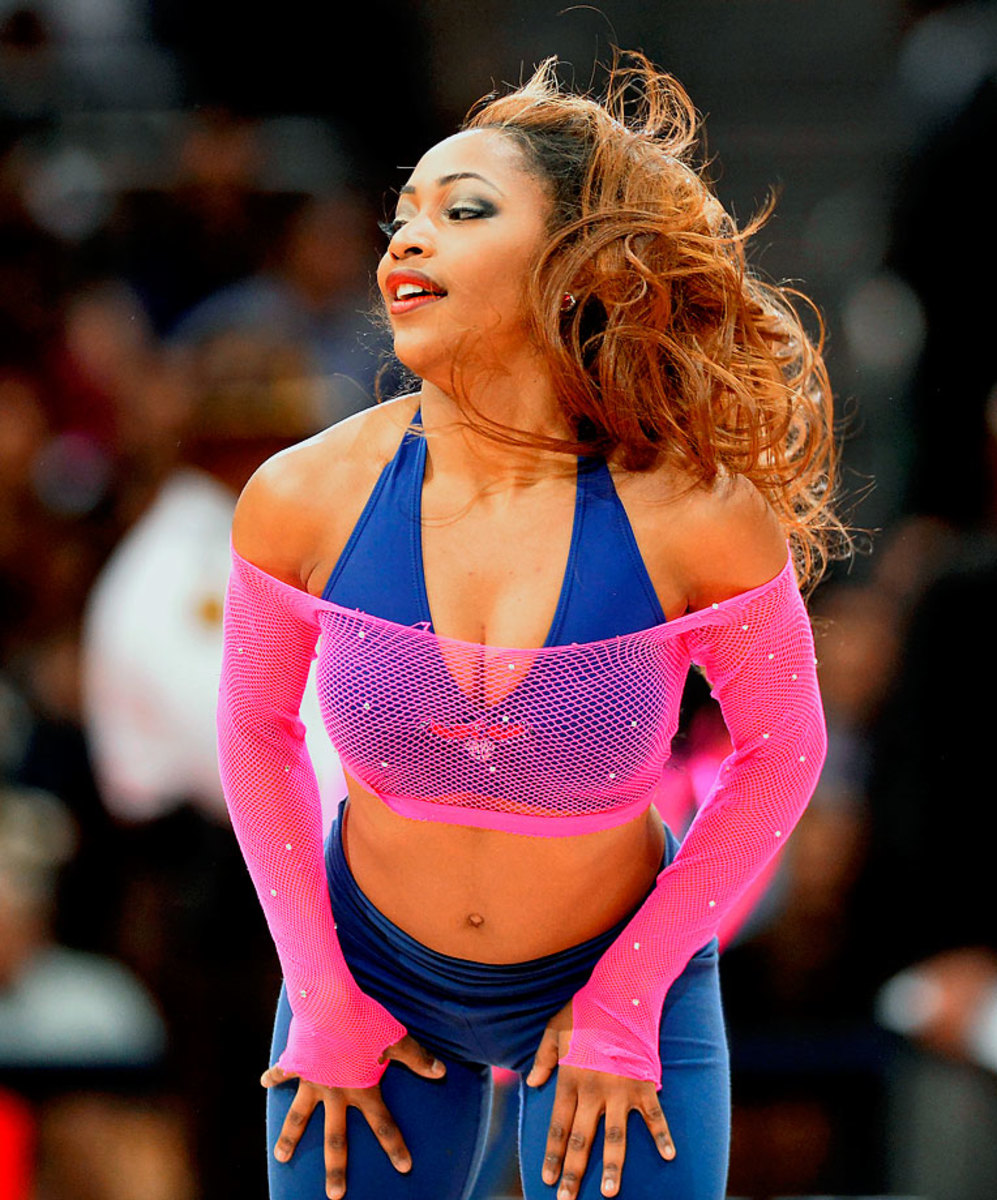 Atlanta-Hawks-Cheerleaders-ca3877d5e6554188aaccc5f1ebd4a592-0.jpg