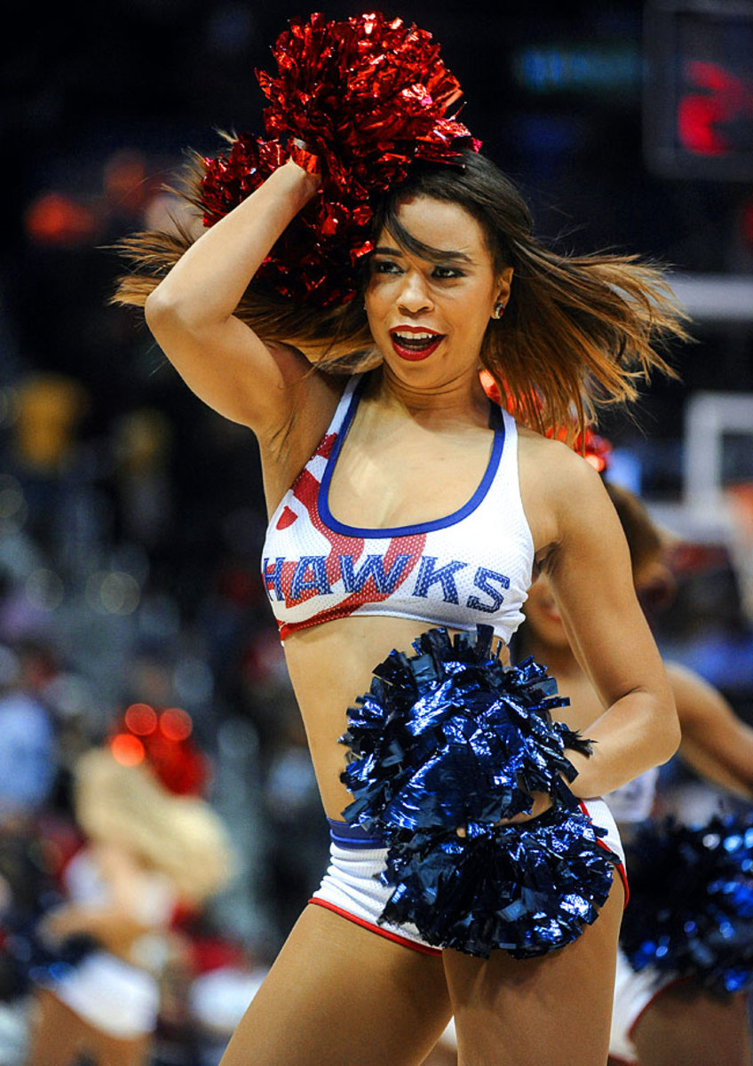 Atlanta-Hawks-Cheerleaders-44376c269f7c419badf58db11fbbc99e-0.jpg
