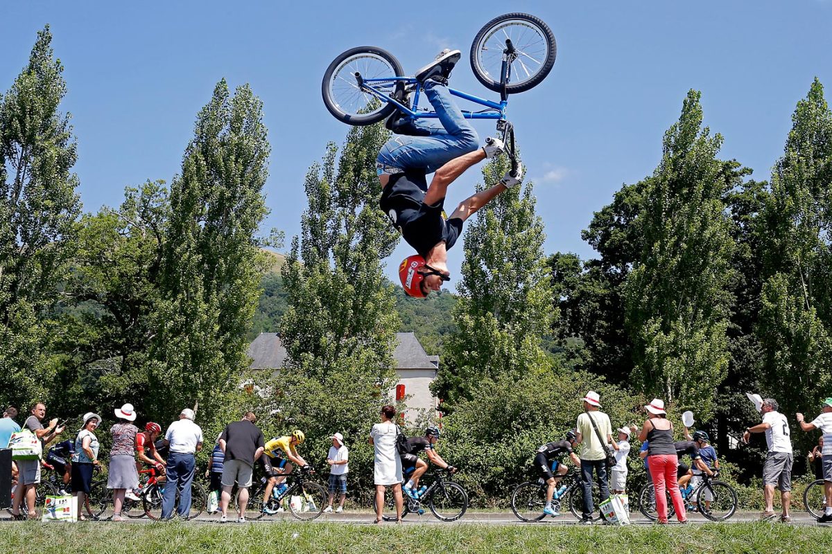 bmx-stunts-a526e946f4-0.jpg
