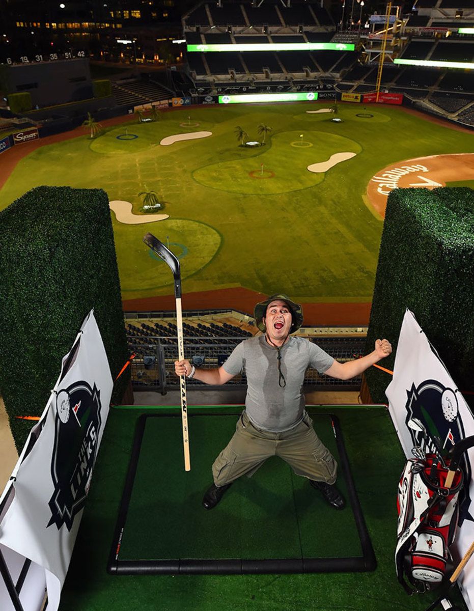 Golf-at-Petco-Park-X160117_TK1_0687.jpg