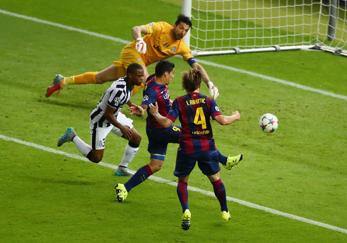 2015-UEFA-Champions-League-Final-Barcelona-Luis-Suarez-Juventus.jpg