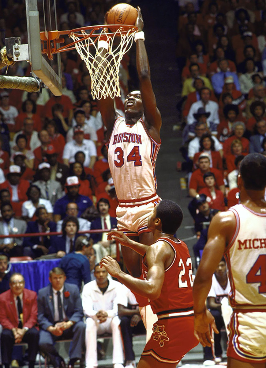 Hakeem-Olajuwon-01165553.jpg