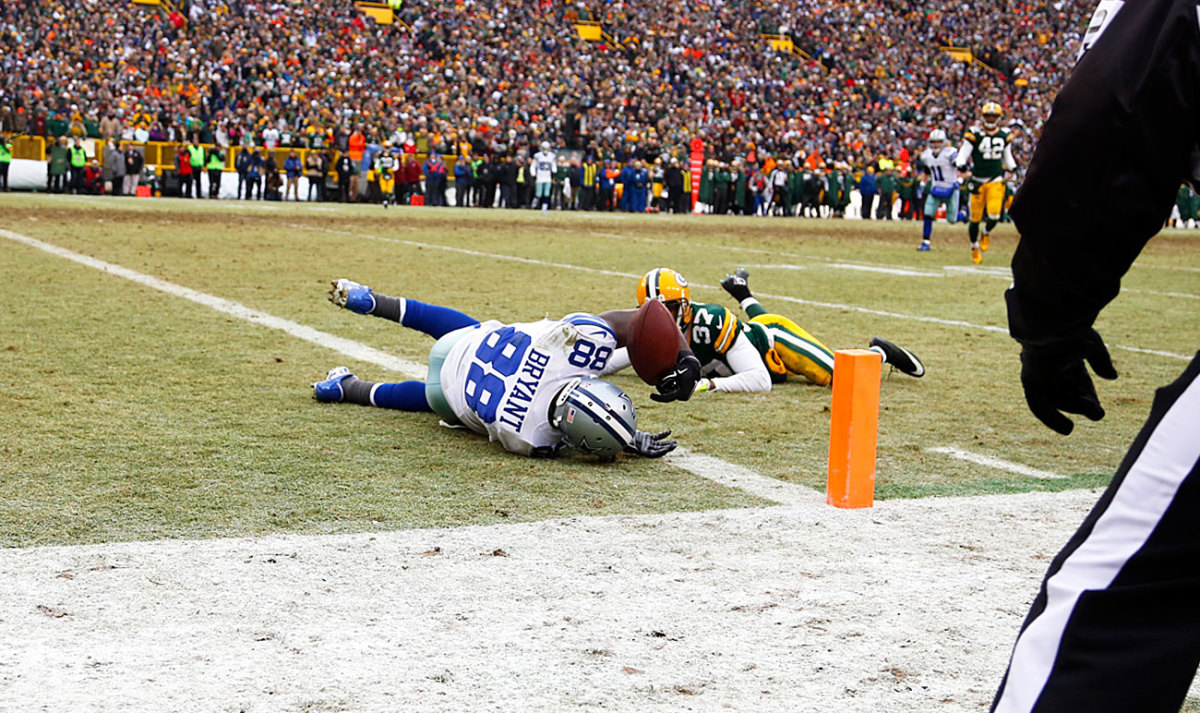 Dez Bryant goes to ground, and a firestorm erupts.
