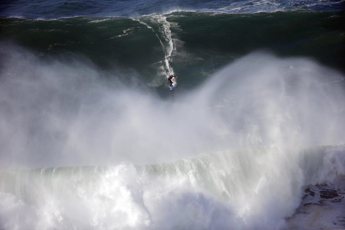 big-wave-surfer-0_0.jpg