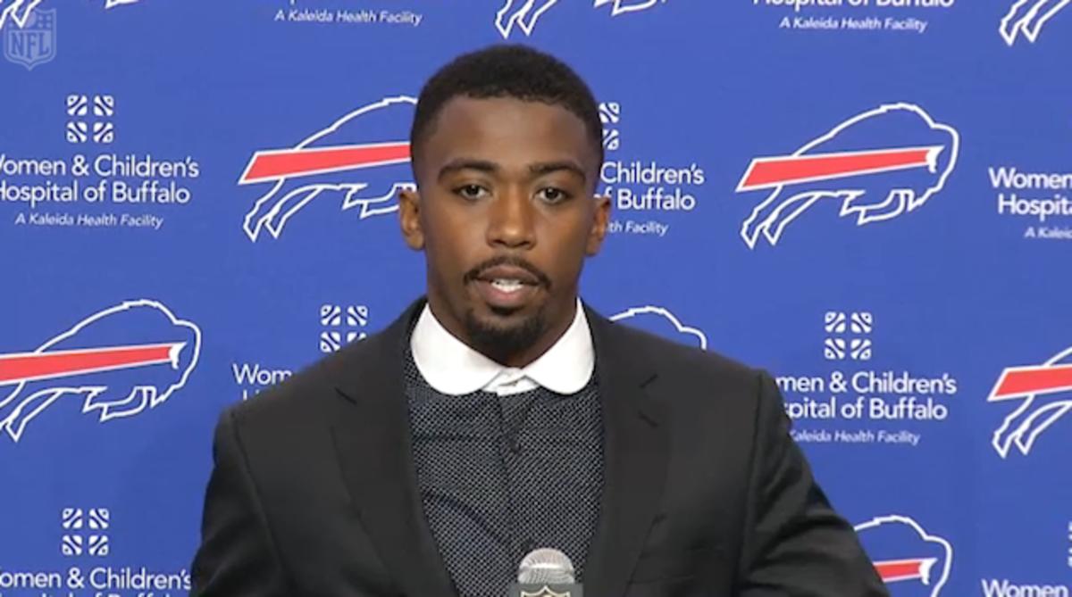 nfl-red-carpet-fashion-week-4-tyrod-taylor.png