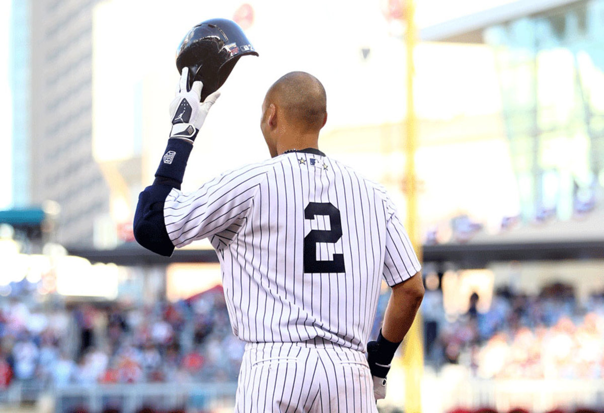 derek-jeter-cap-doff-elsa-getty.jpg