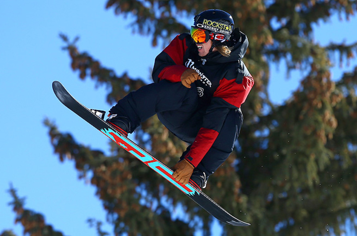 Torstein Horgmo, a medal hopeful in the slopestyle event, broke his collarbone on a training run.