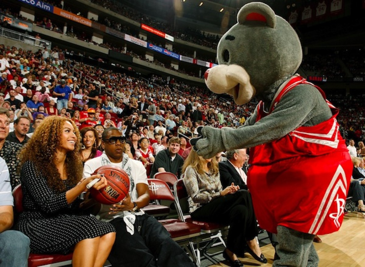 Beyonce rockets mascot.jpg