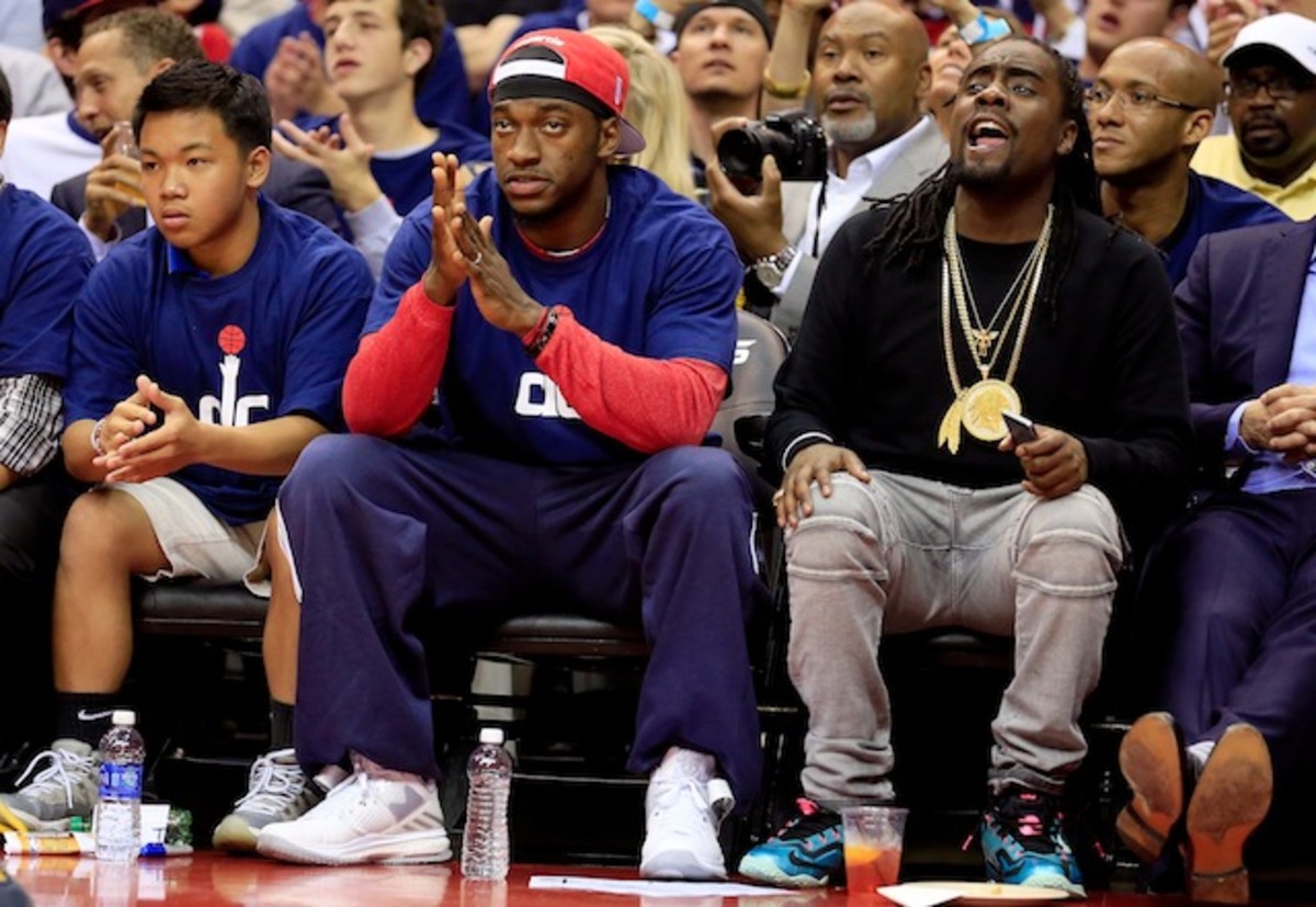 Every NBA Team's Most Famous Celebrity Fan - The Delite