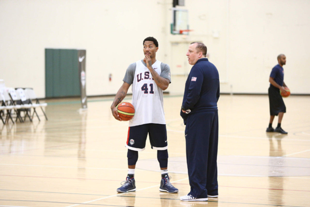 Assistant Coach Tom Thibodeau chats with Derrick Rose of the USA Basketball Men's National Team during practice at the Quest MultiSport Facility in Chicago.